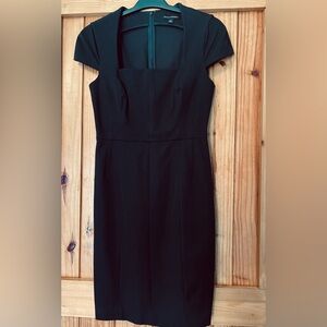 Banana Republic Women's Sheath Dress with Cap Sleeves EUC